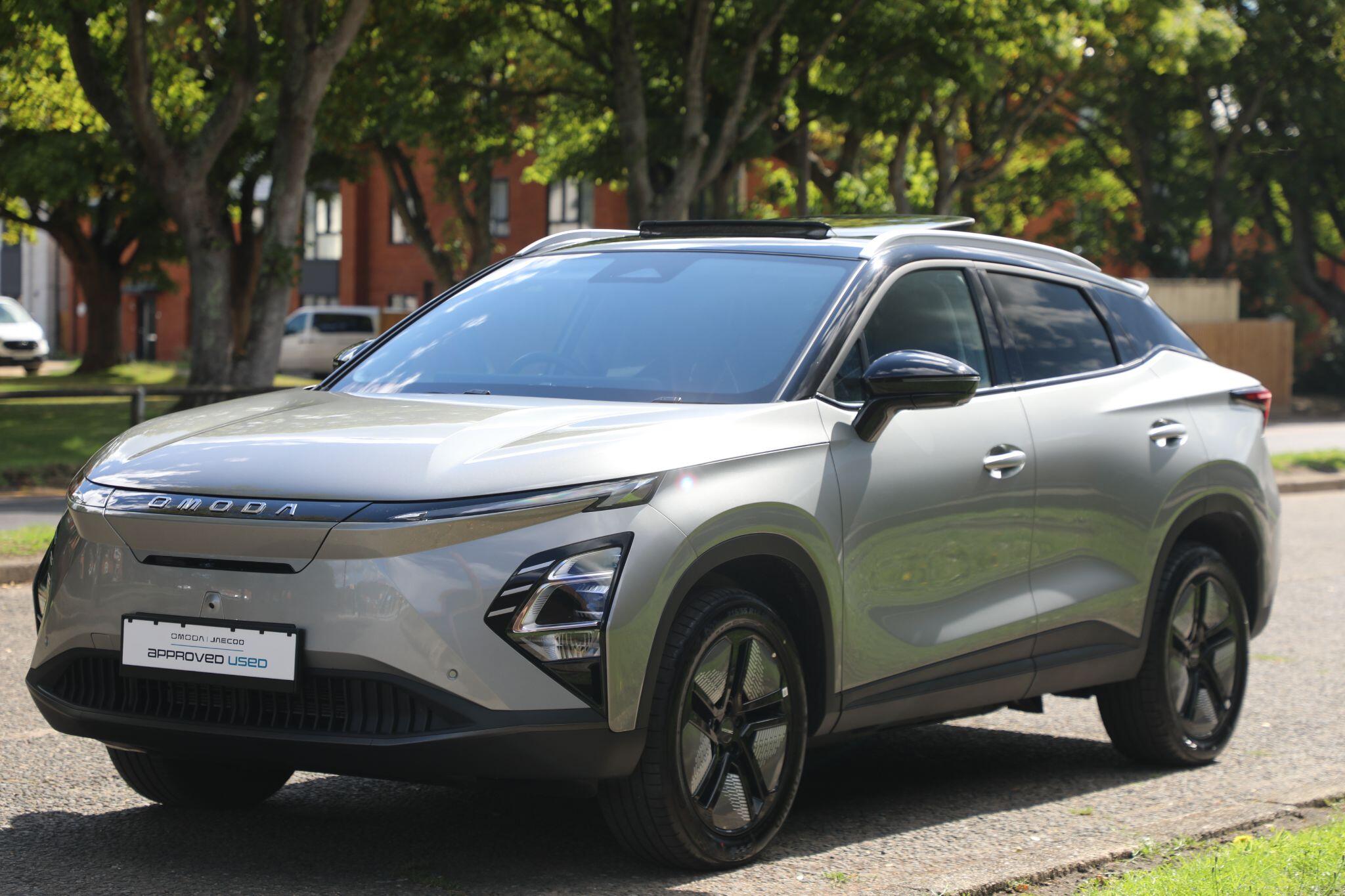 Large vehicle image